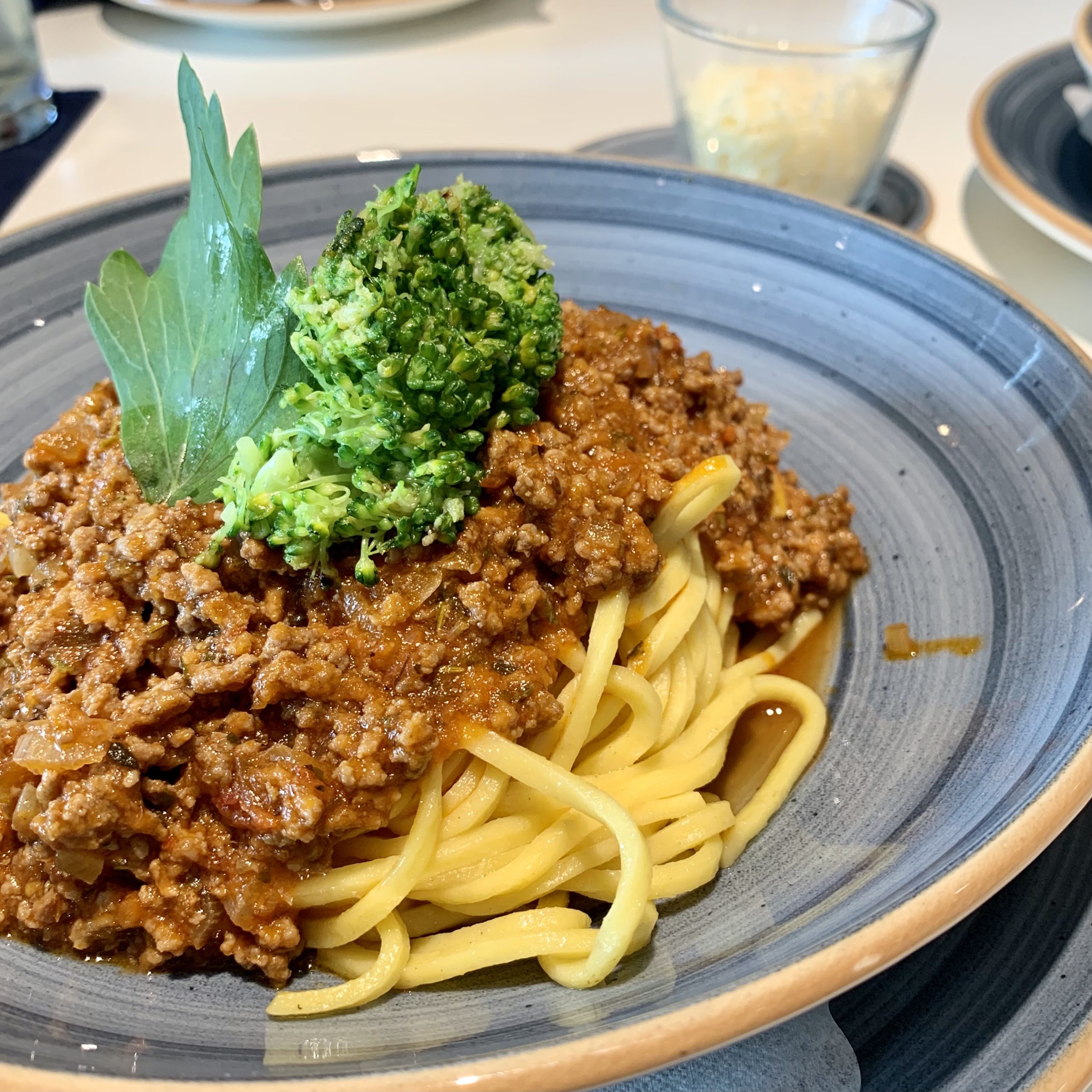 Bandnudeln mit Rinderbolognese