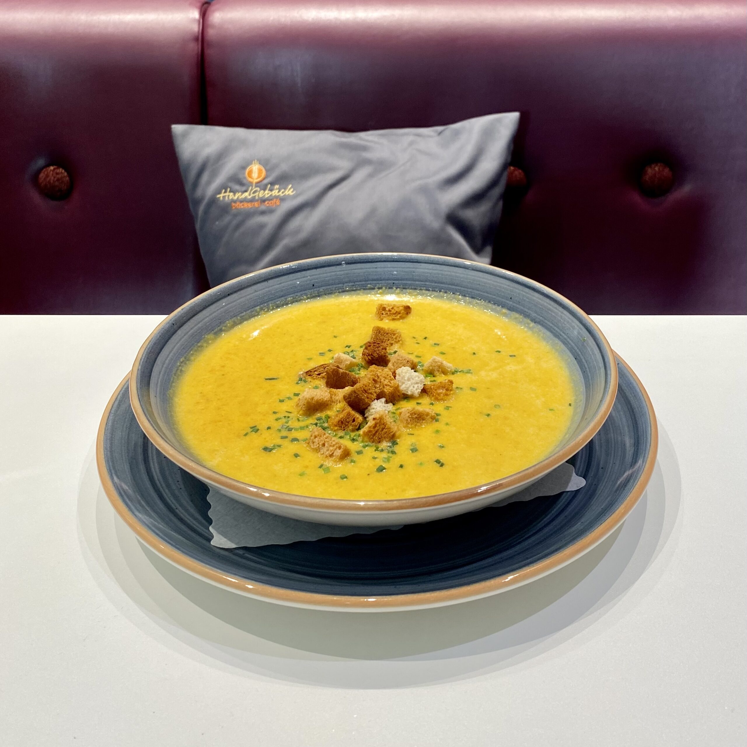 Eintopf aus Tellerlinsen und Kartoffeln